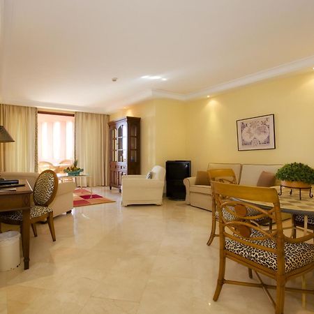 Bahia Beach Apartments Эстепона Номер фото